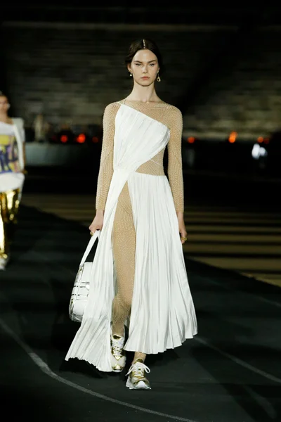 Look 36